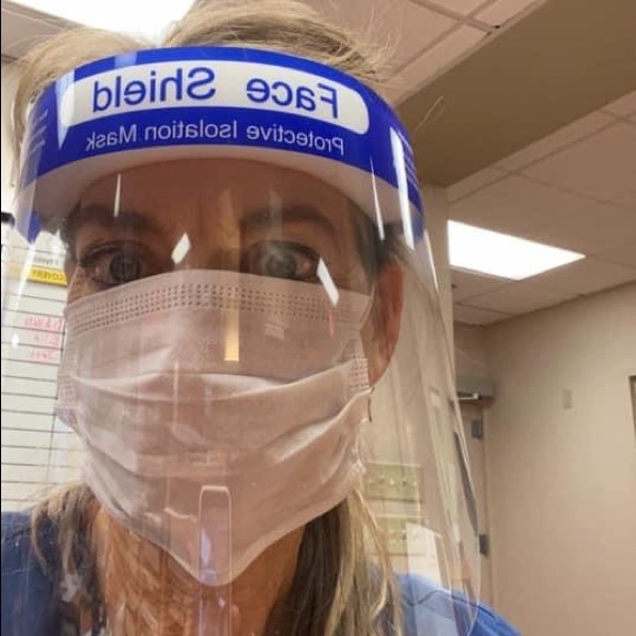 Meet your Posher, Mary - Picture 2 of 2